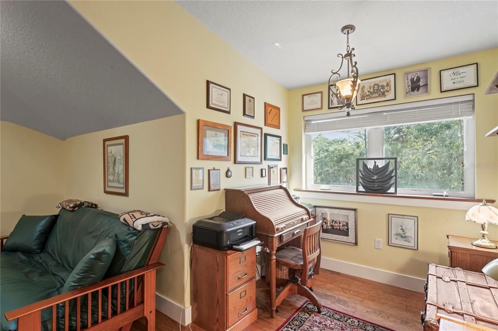 Home Office, Interior, Pendant Lights, Wood Texture Flooring