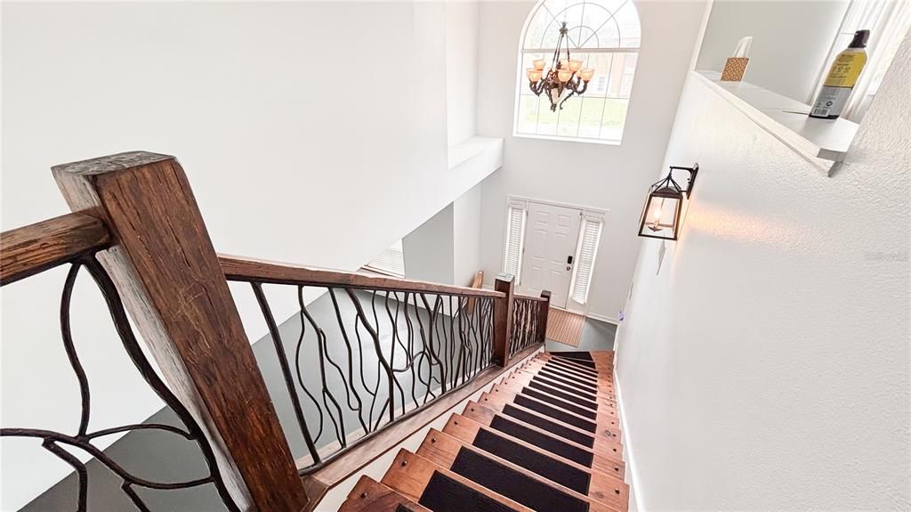Chandelier, Interior