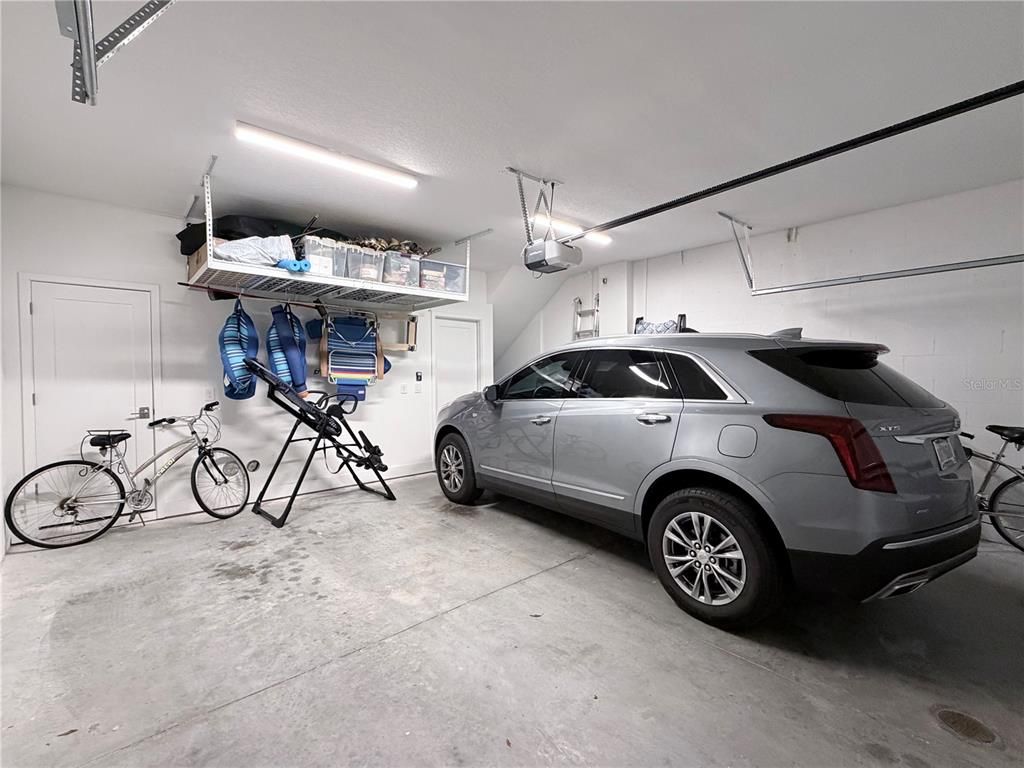 Garage, Interior
