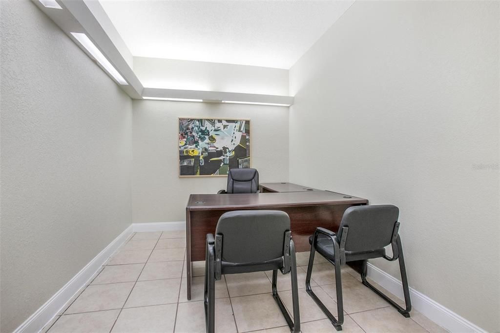 Dining room, Interior, Recessed Lighting