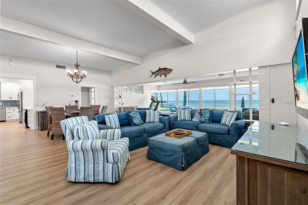 Chandelier, Dining room, Interior, Living room, Water, Wood Texture Flooring