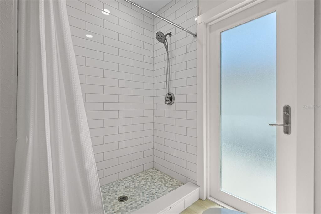 Bathroom, Interior, Recessed Lighting