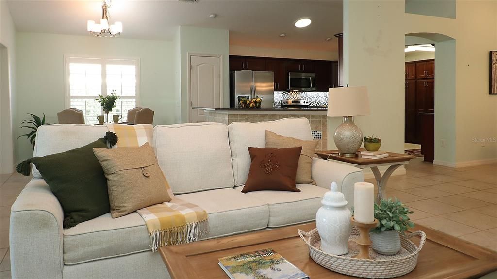 Chandelier, Dining room, Interior, Kitchen, Living room, Recessed Lighting, Stainless Steel Appliances