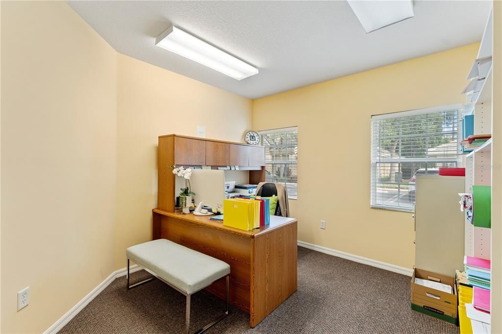 Home Office, Interior