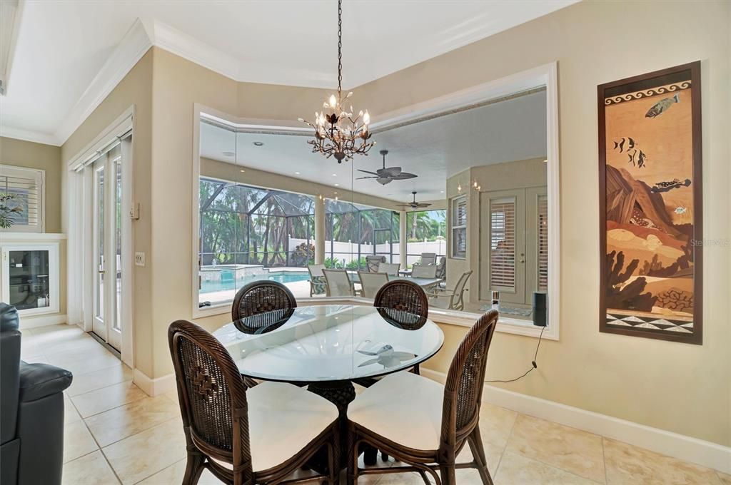 Chandelier, Dining room, Interior, Pendant Lights, Sun Room