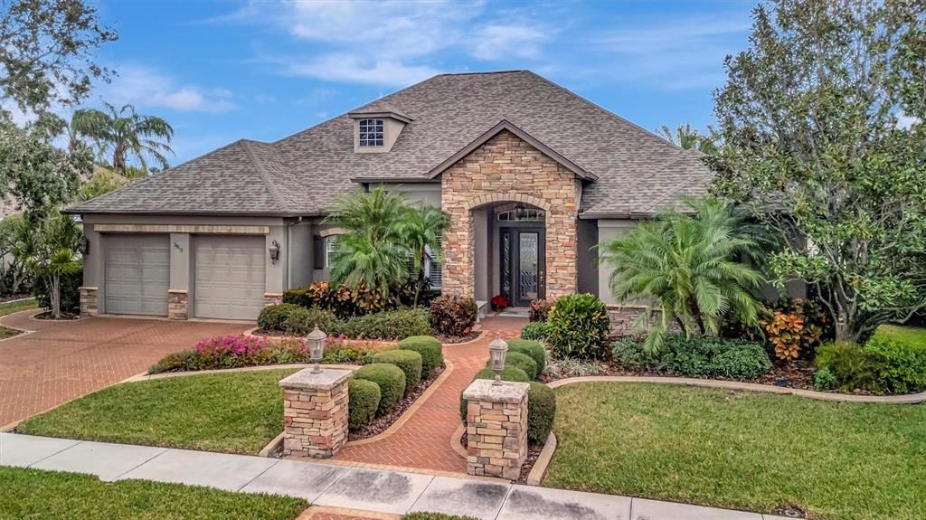 Attached, Exterior, Facade, French Provincial