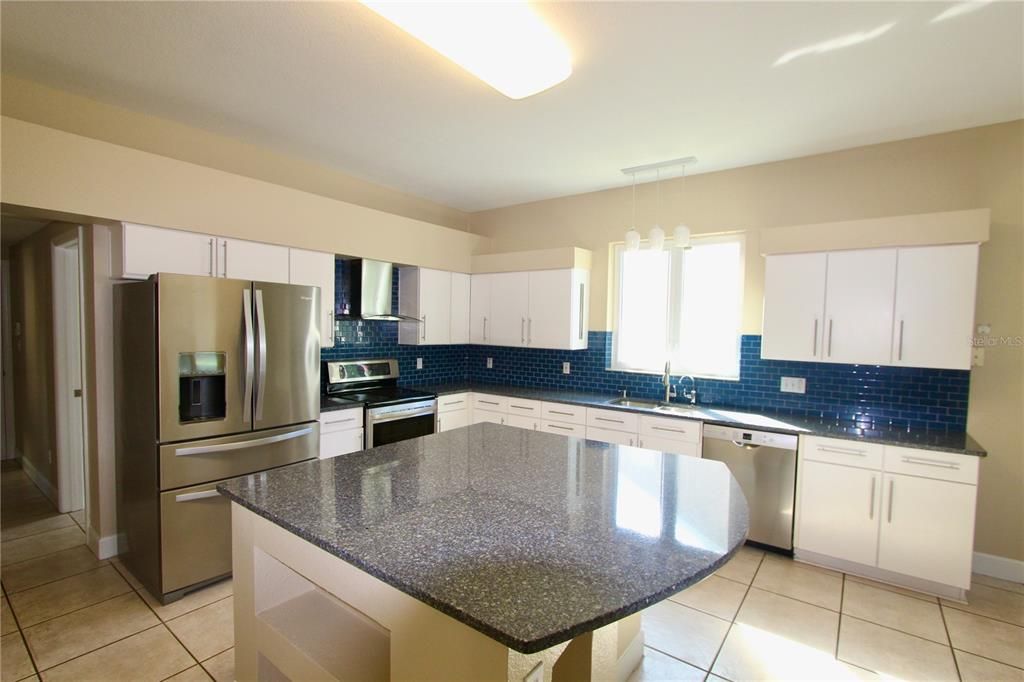 Interior, Kitchen, Pendant Lights, Stainless Steel Appliances