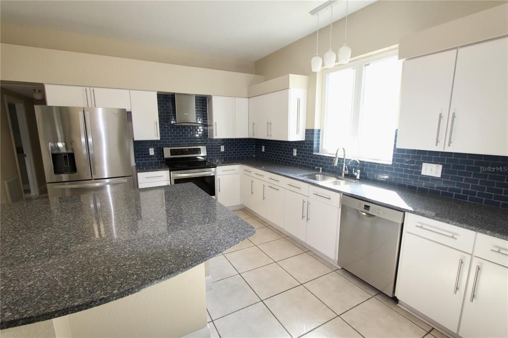 Interior, Kitchen, Pendant Lights, Stainless Steel Appliances