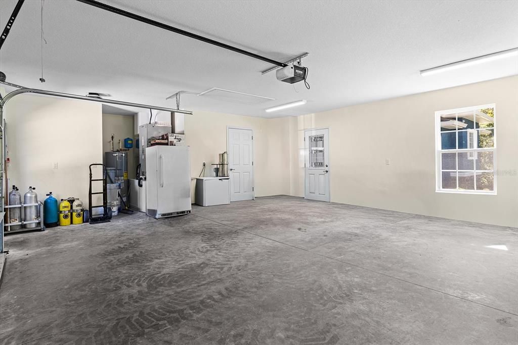 Garage, Interior, Washer