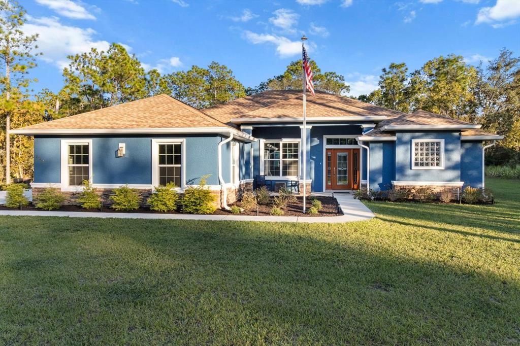 Backyard, Exterior, Facade, Ranch