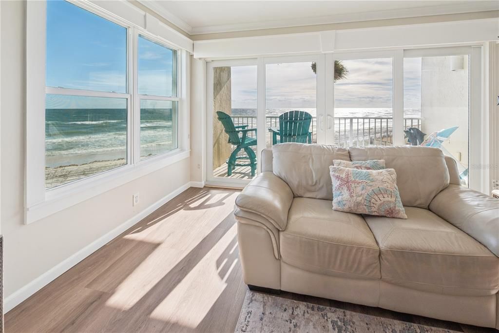 Interior, Sun Room, Water, Wood Texture Flooring