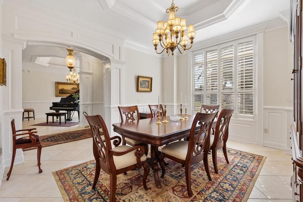 Chandelier, Dining room, Interior, Piano