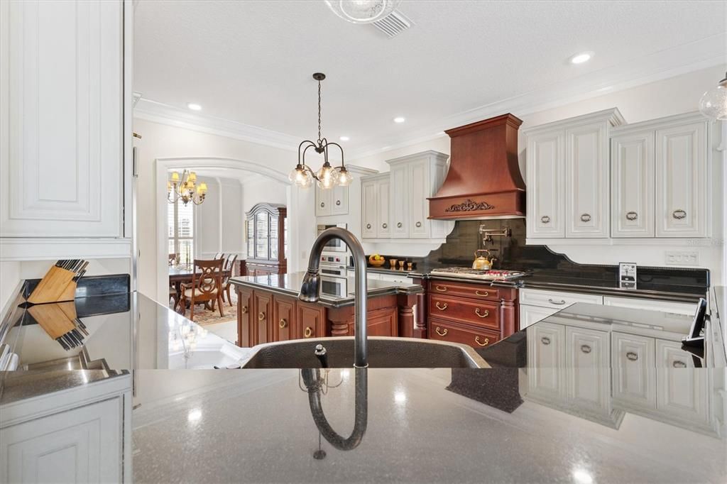 Chandelier, Dining room, Interior, Kitchen, Pendant Lights, Recessed Lighting, Stainless Steel Appliances