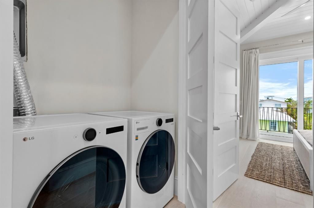 Interior, Recessed Lighting, Washer, Water