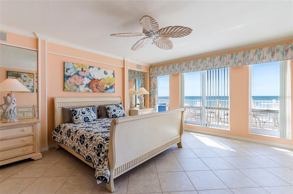 Bedroom, Interior, Water