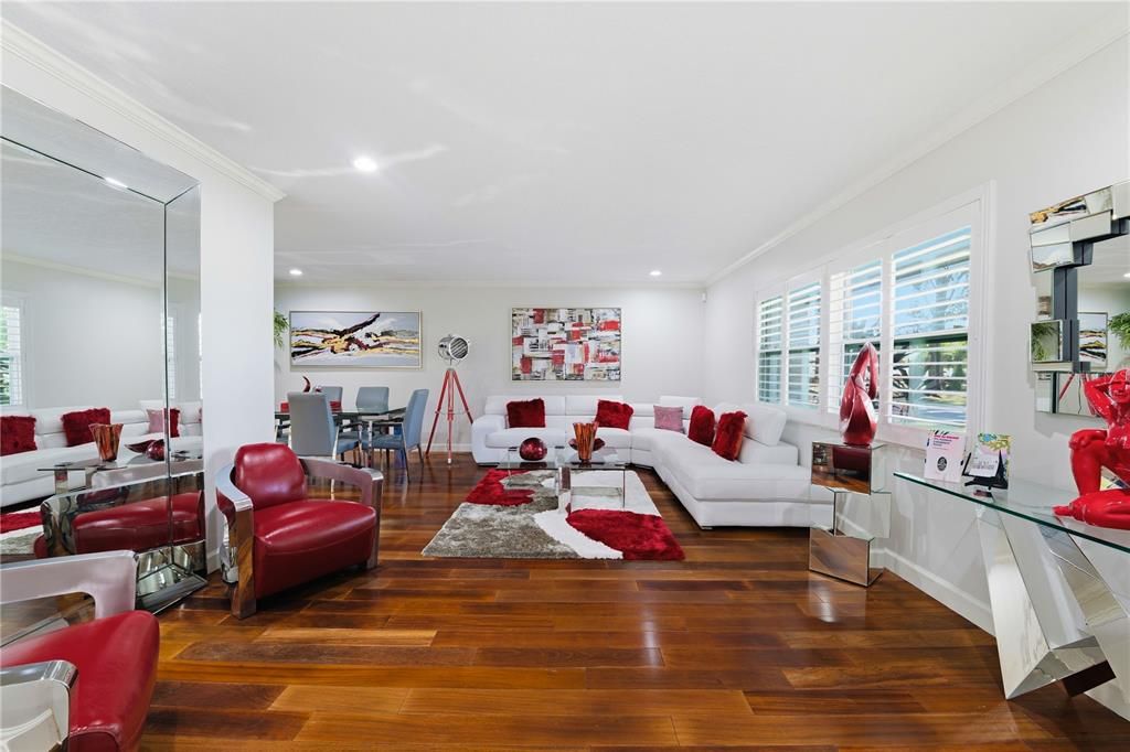 Dining room, Interior, Living room, Recessed Lighting, Wood Texture Flooring