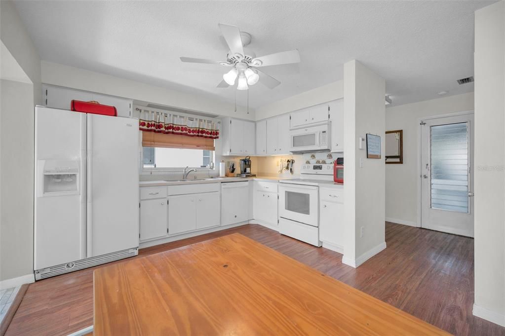 Interior, Kitchen, Wood Texture Flooring