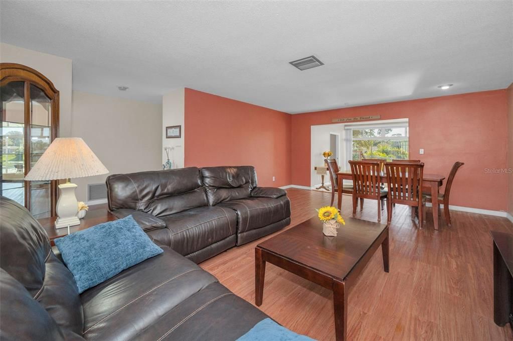 Dining room, Interior, Living room, Recessed Lighting, Wood Texture Flooring