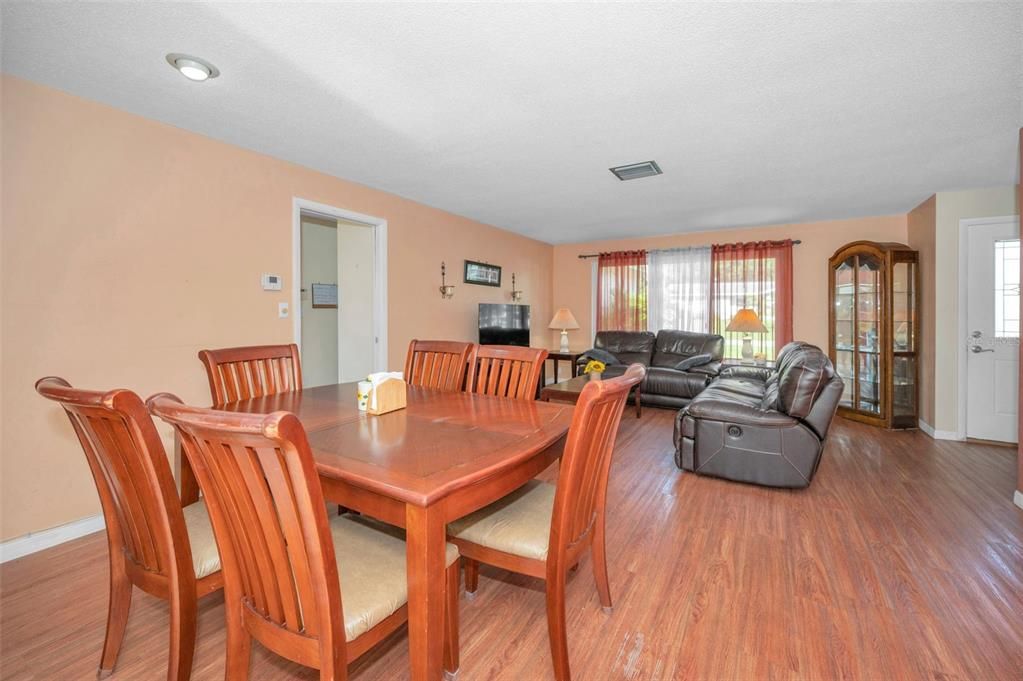 Dining room, Interior, Living room, Recessed Lighting, Wood Texture Flooring