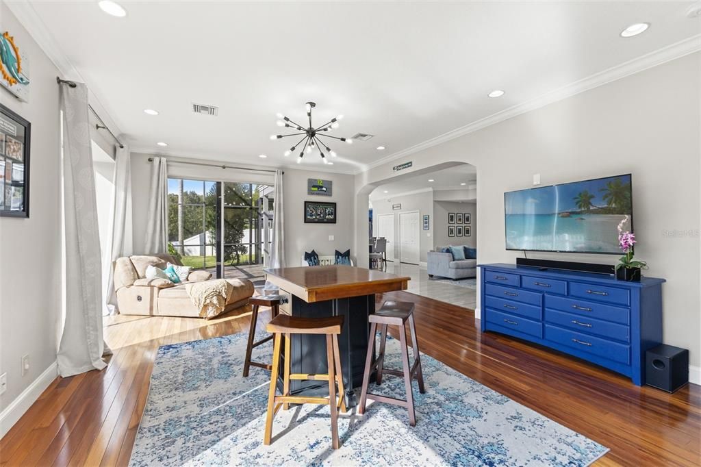 Dining room, Interior, Living room, Pendant Lights, Recessed Lighting, Wood Texture Flooring