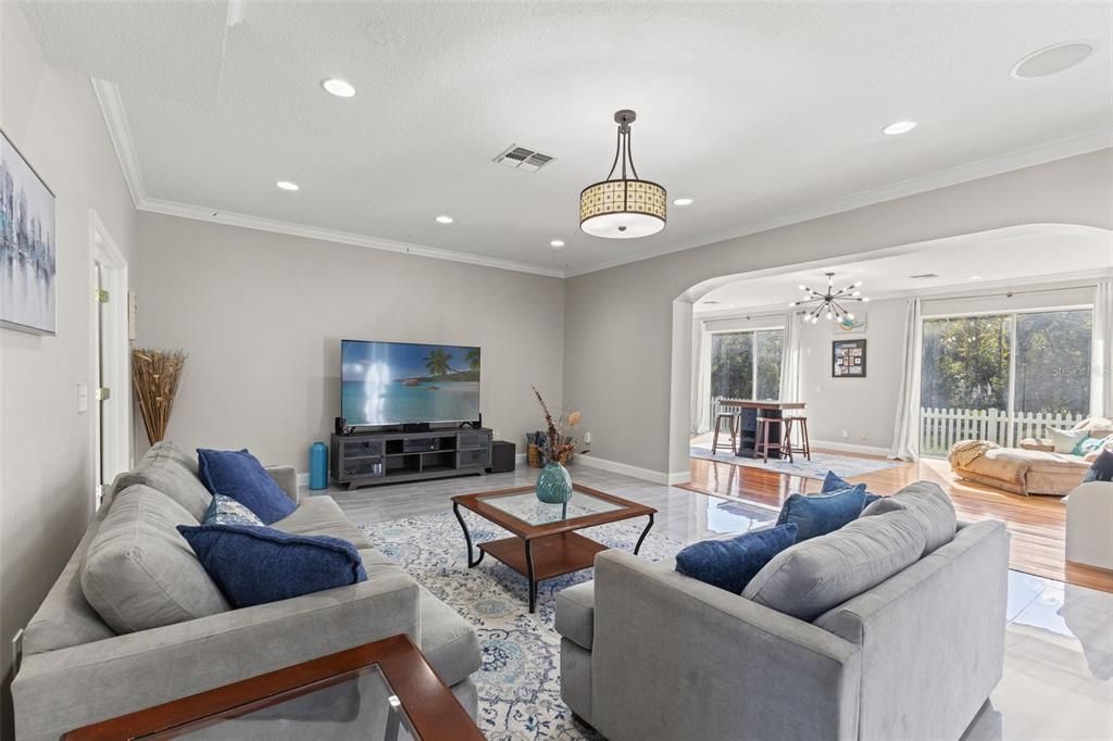 Interior, Living room, Pendant Lights, Recessed Lighting, Wood Texture Flooring