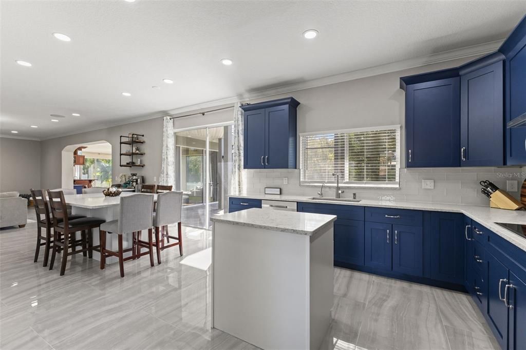 Dining room, Interior, Kitchen, Recessed Lighting