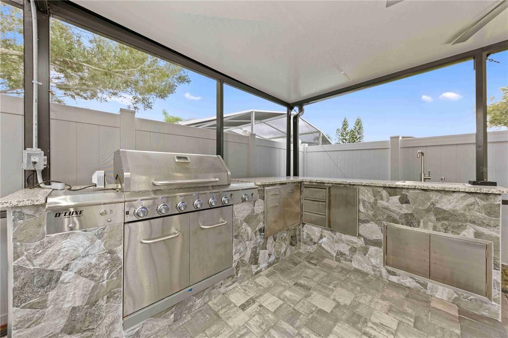 Exterior, Outdoor Kitchen