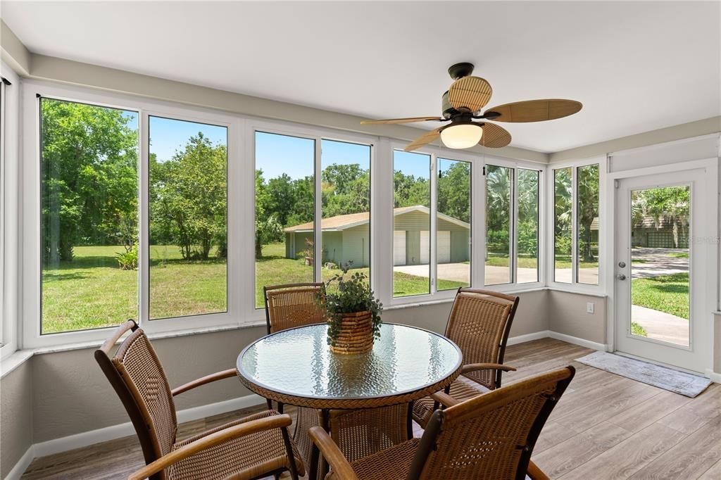 Dining room, Interior, Sun Room, Wood Texture Flooring