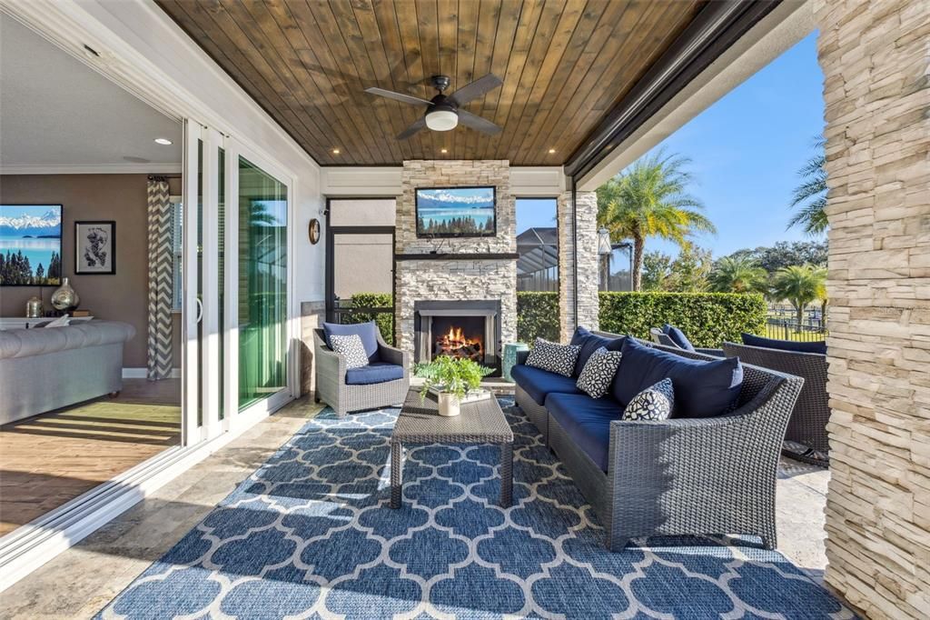 Exterior, Fireplace, Living room