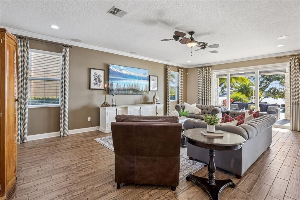Interior, Living room, Recessed Lighting, Wood Texture Flooring