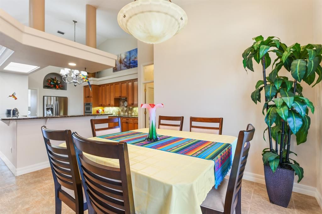 Dining room, Interior, Kitchen, Pendant Lights, Recessed Lighting