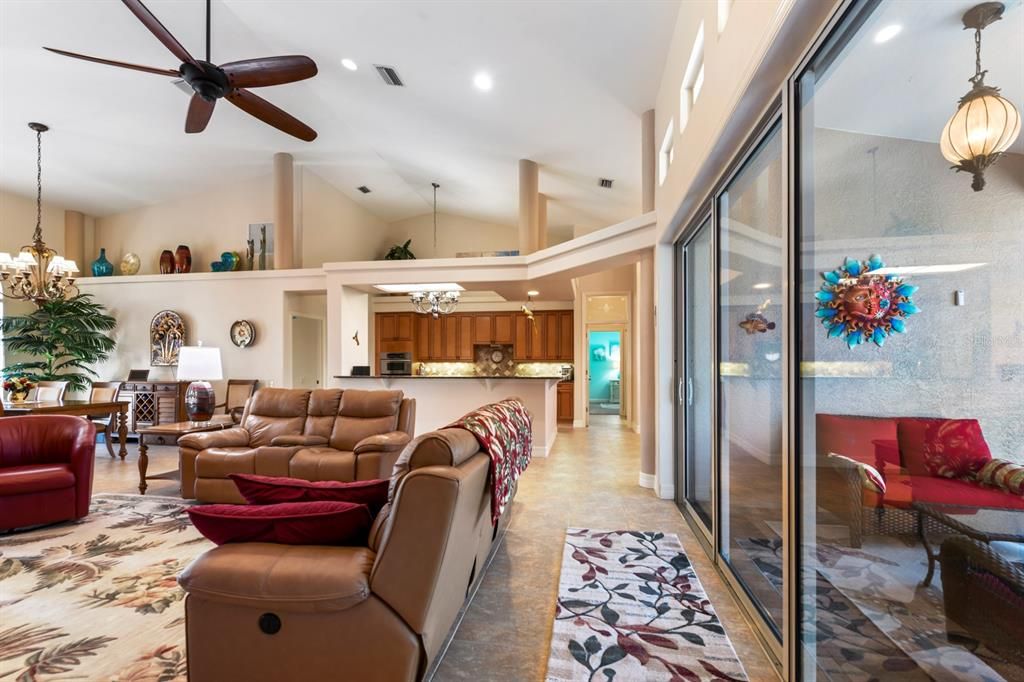 Chandelier, Interior, Kitchen, Living room, Pendant Lights, Recessed Lighting