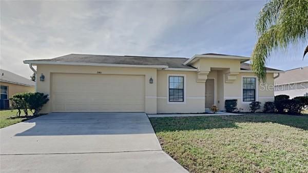 Attached, Exterior, Facade, Ranch