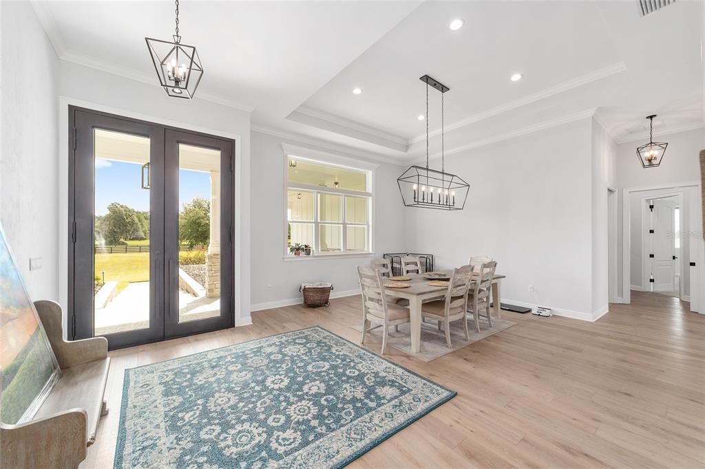 Chandelier, Dining room, Interior, Pendant Lights, Recessed Lighting, Wood Texture Flooring