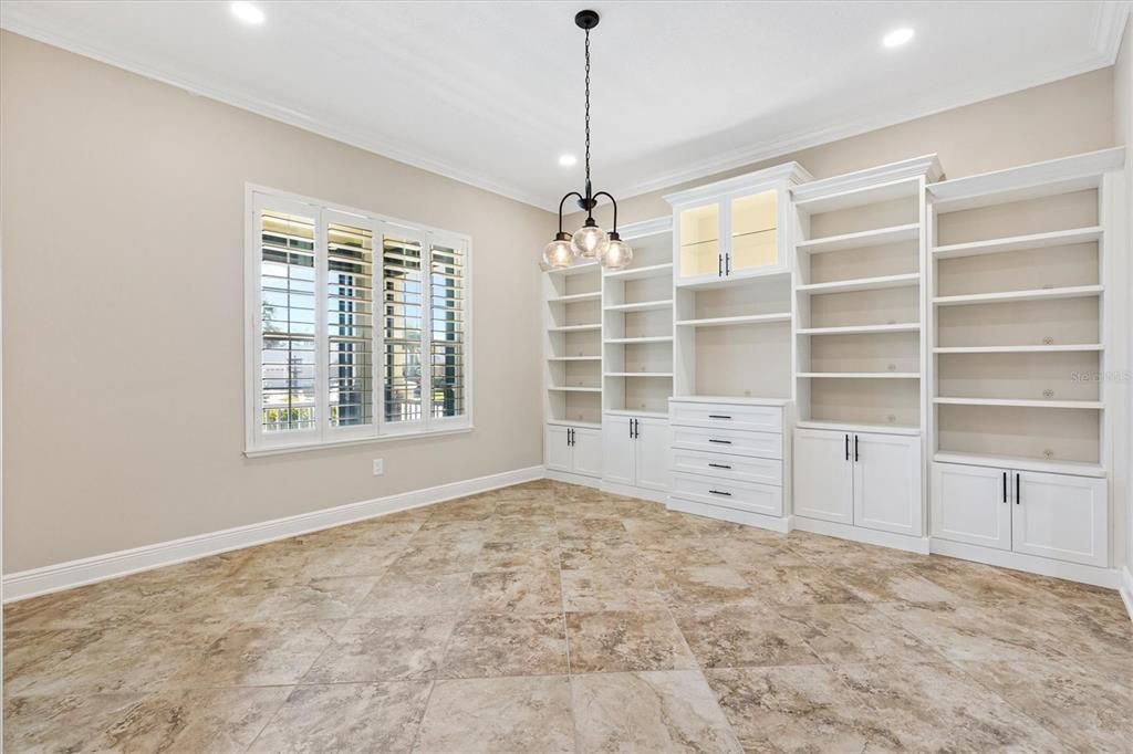 Chandelier, Empty room, Interior, Pendant Lights, Recessed Lighting