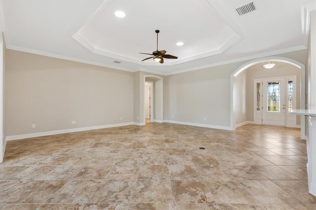 Empty room, Interior, Recessed Lighting
