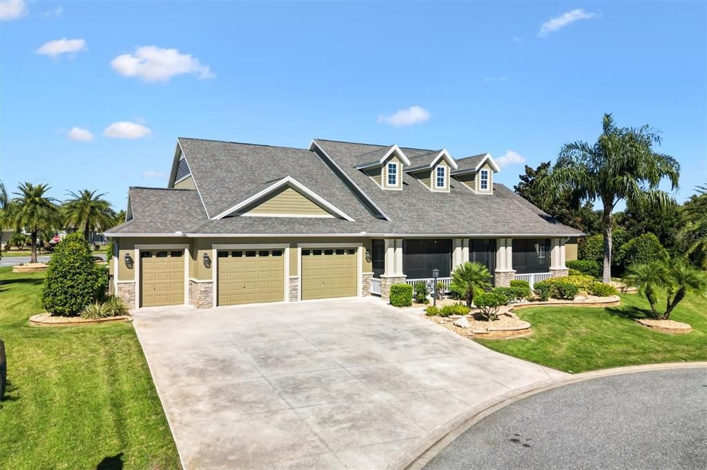 Attached, Exterior, Facade, Cape Cod