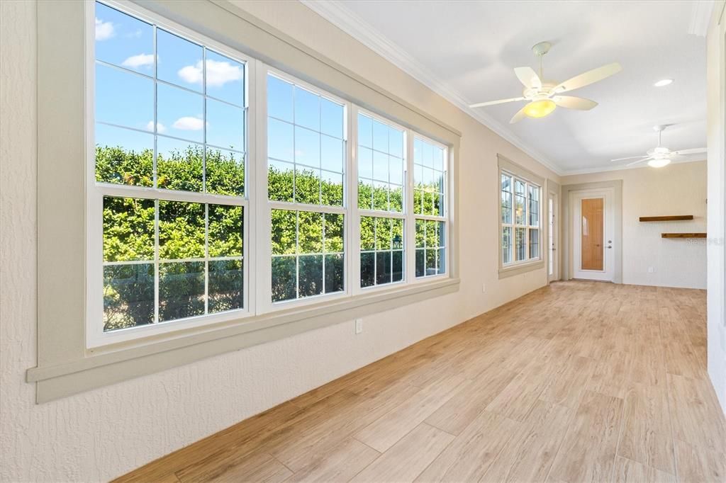 Empty room, Interior, Recessed Lighting, Wood Texture Flooring
