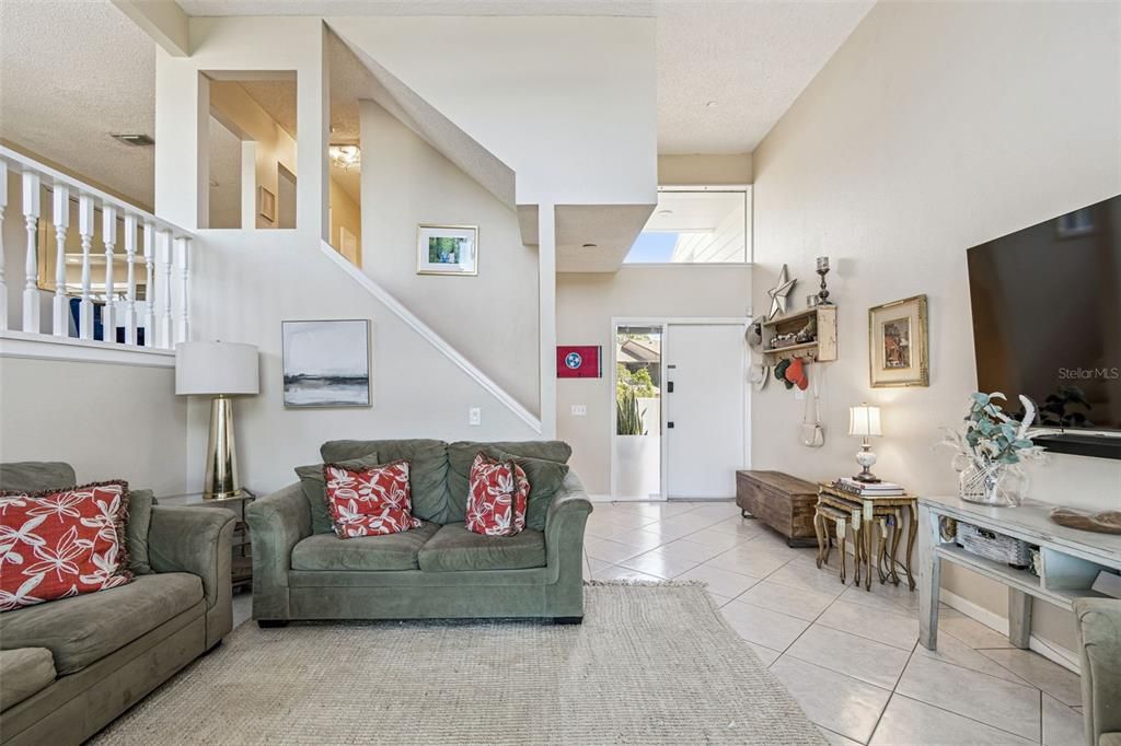 Interior, Living room, Pendant Lights
