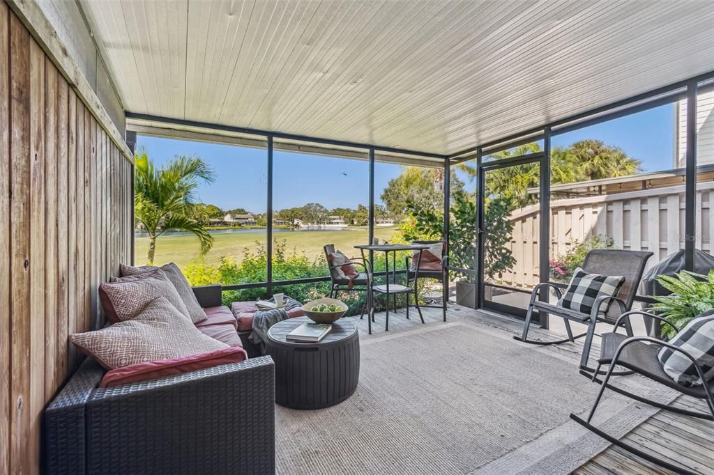 Interior, Sun Room, Water