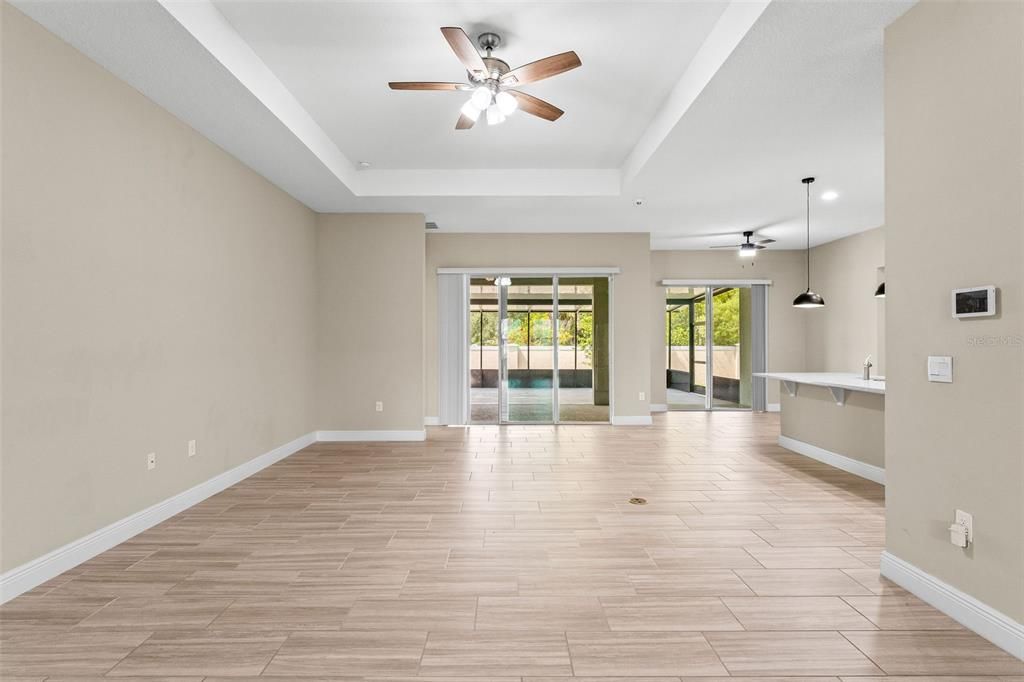 Empty room, Interior, Pendant Lights, Recessed Lighting