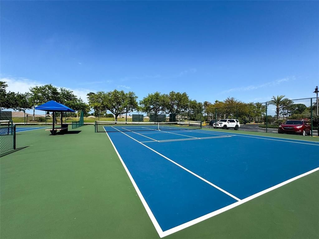 Exterior, Tennis Courts