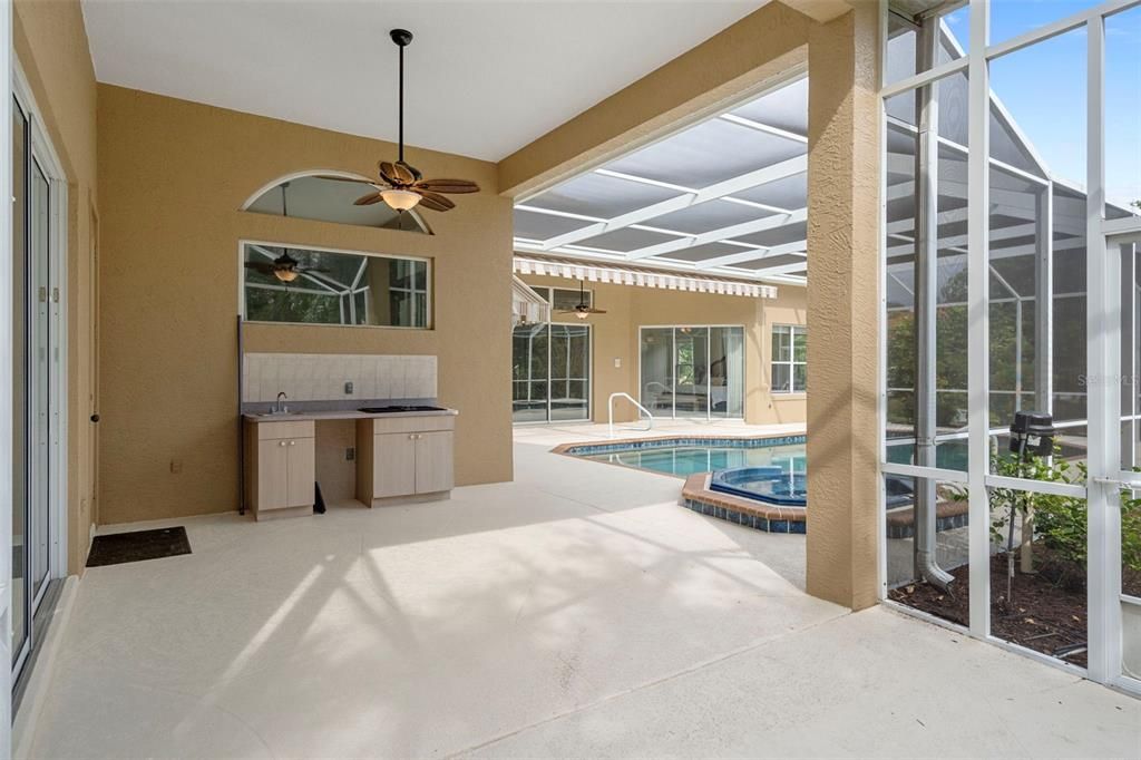 Interior, Pool, Sun Room