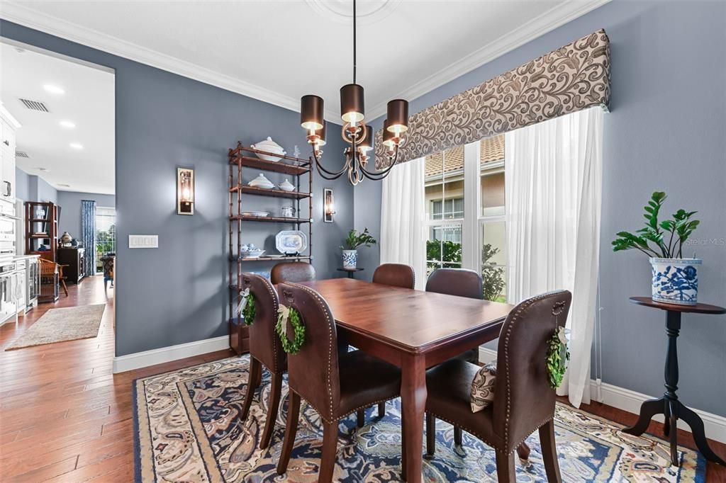 Chandelier, Dining room, Interior, Recessed Lighting, Wood Texture Flooring