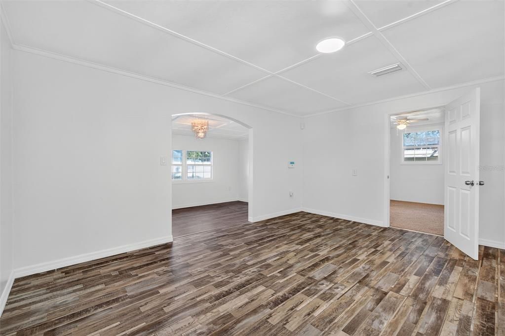 Chandelier, Empty room, Interior, Wood Texture Flooring