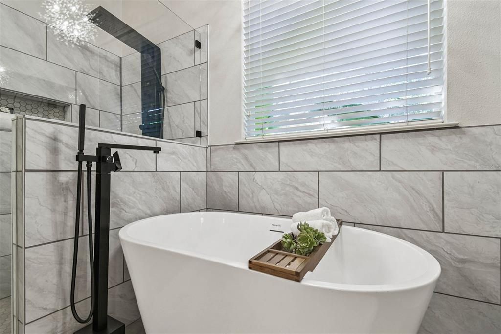 Bathroom, Free Standing Baths, Interior, Marble Walls