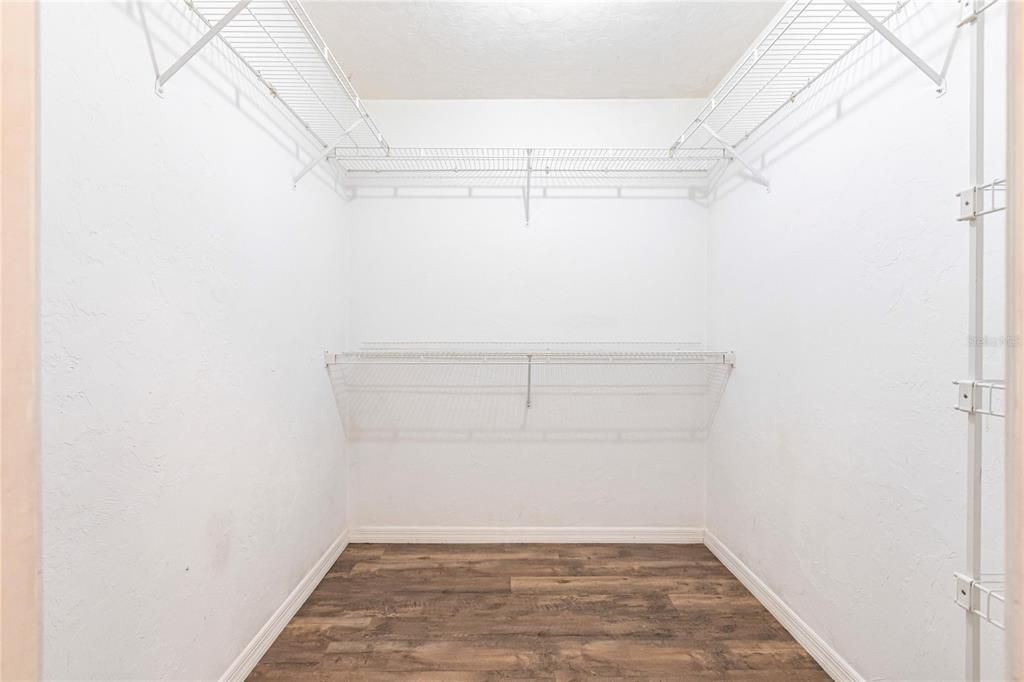 Interior, Walk-in Closets, Wood Texture Flooring