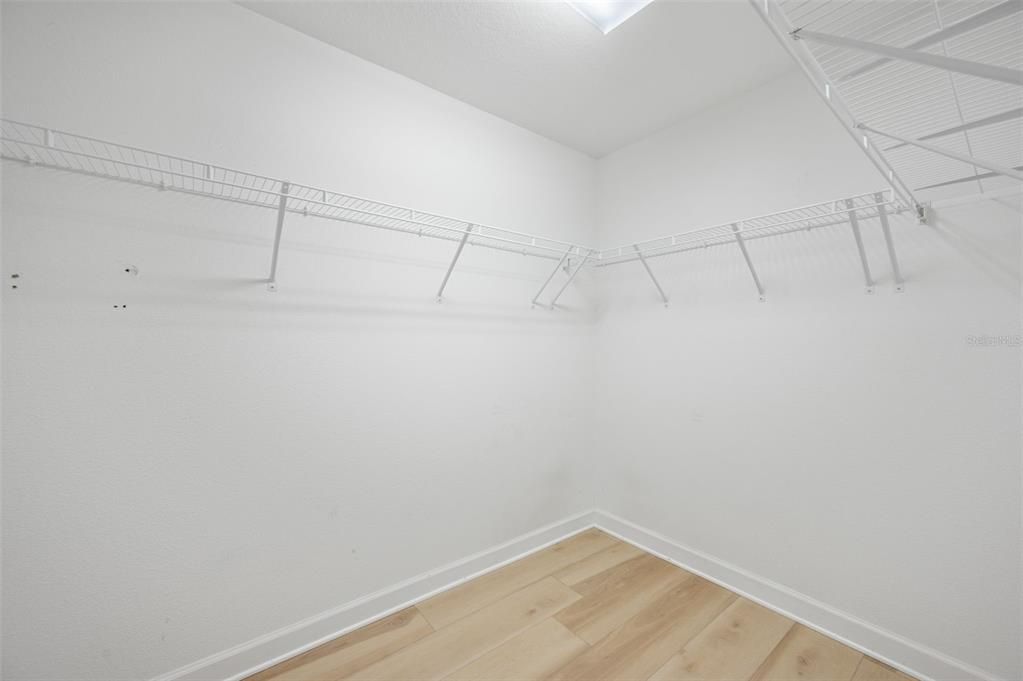 Interior, Walk-in Closets, Wood Texture Flooring