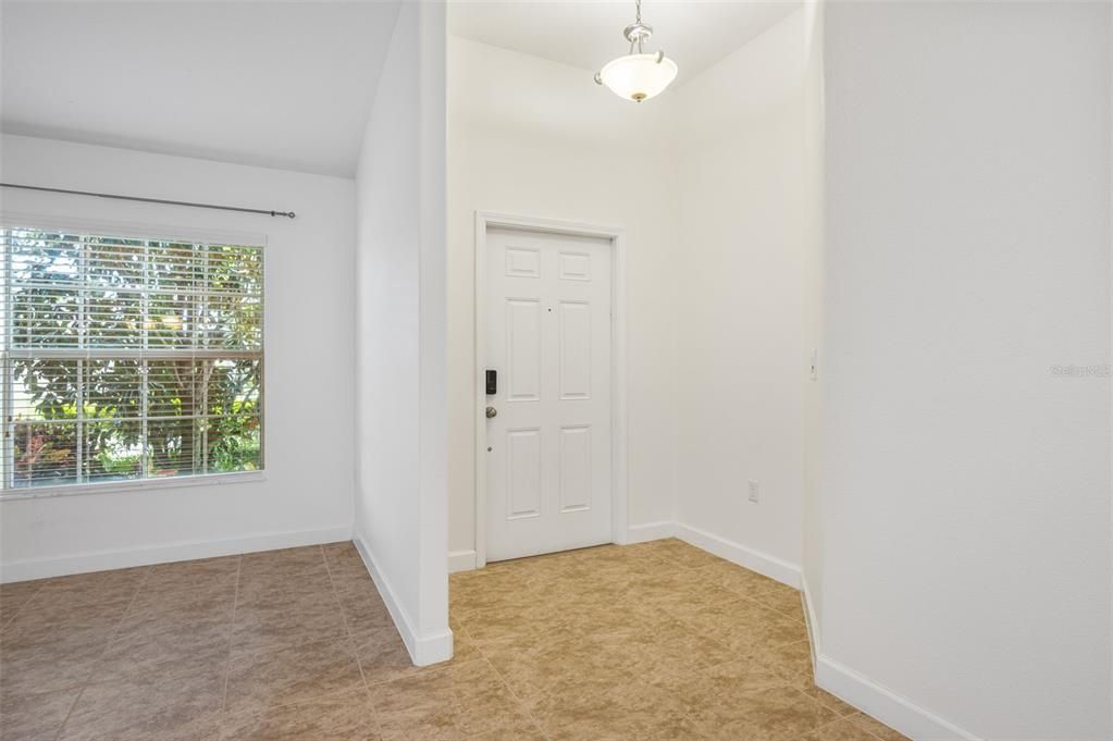Empty room, Interior, Pendant Lights
