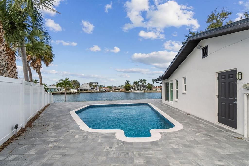 Exterior, Pool, Water